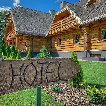 Hotel Przy Dworze Leśna Podlaska Exteriör bild