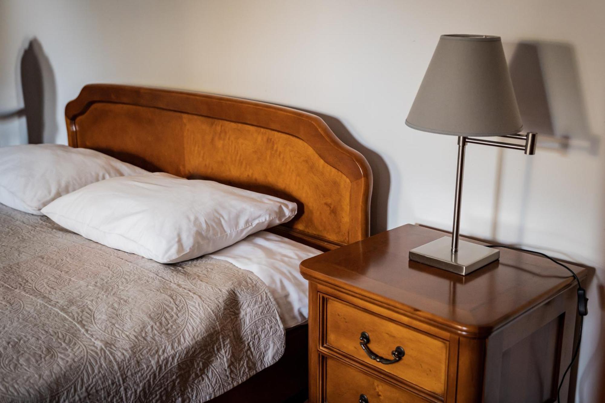 Hotel Przy Dworze Leśna Podlaska Exteriör bild