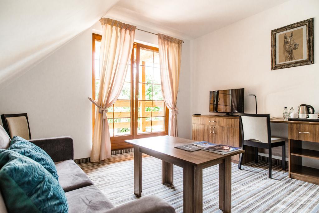 Hotel Przy Dworze Leśna Podlaska Rum bild