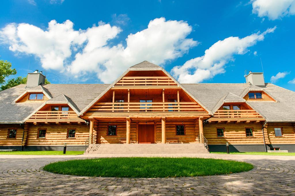 Hotel Przy Dworze Leśna Podlaska Exteriör bild