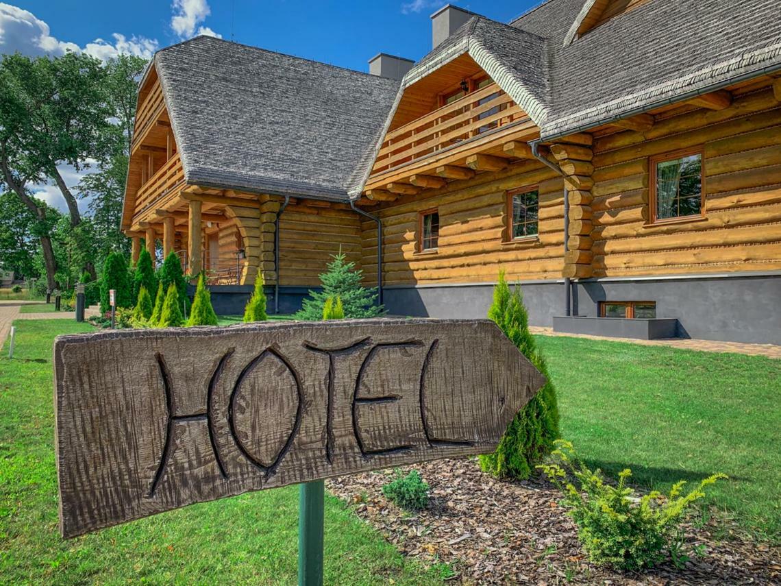 Hotel Przy Dworze Leśna Podlaska Exteriör bild